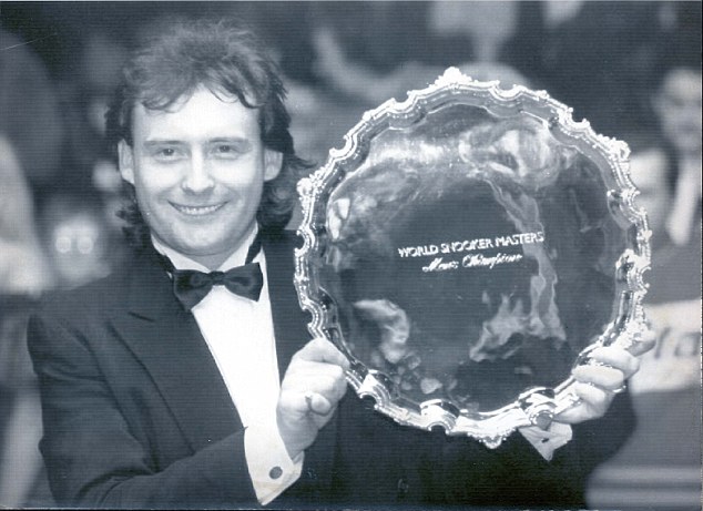 1415014992617 wps 19 Jimmy White holds the win