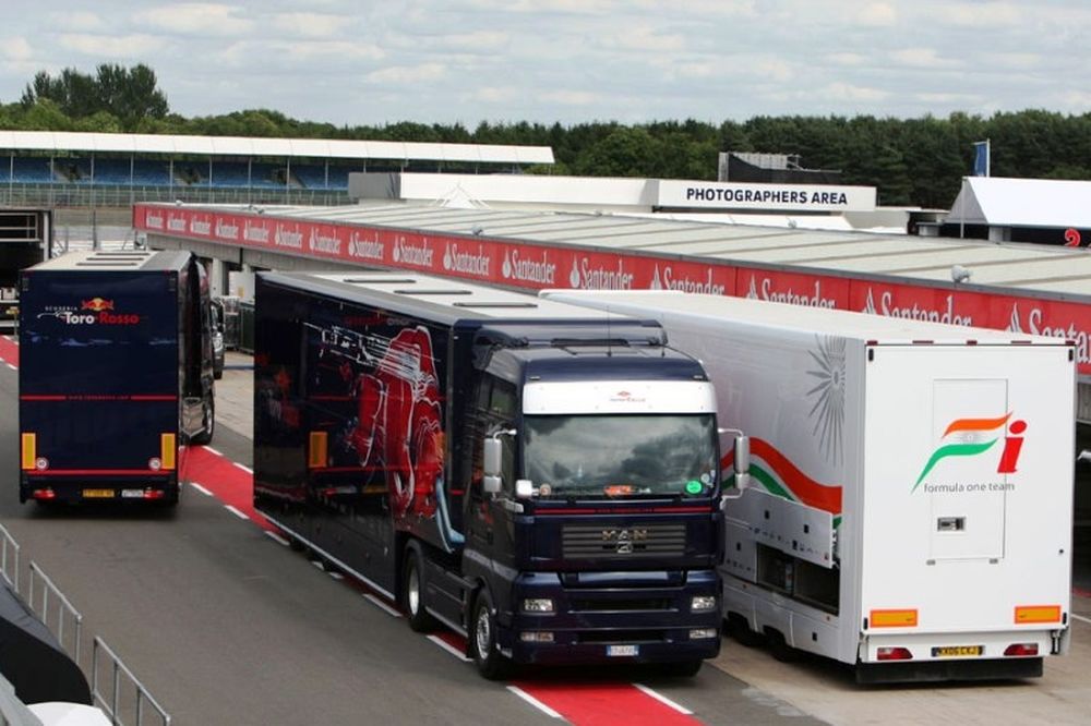 Φορτηγά της Toro Rosso ενεπλάκησαν σε ατύχημα