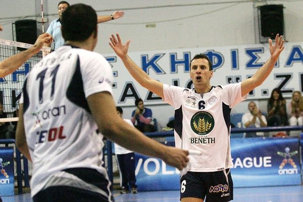 Κηφισιά για νίκη-«δώρο», Φοίνικας για «2χ2»