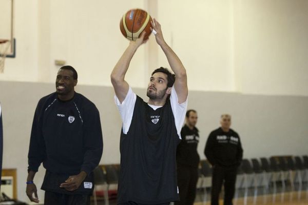 Ξανά ατομικό ο Γκίντενς