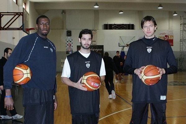 Με δύο νέους, συν Γκίντενς ο ΠΑΟΚ