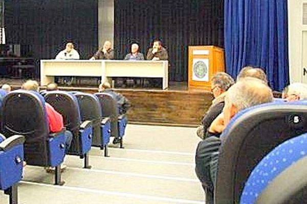 Κινδυνεύει με ναυάγιο η συγχώνευση στο Κορωπί