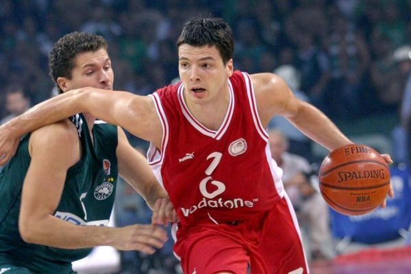 Τους «αιώνιους» θυμήθηκε ο Ζορόσκι
