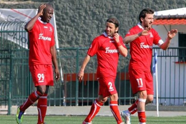 Με Μπανγκουρά ο Πανσερραϊκός κόντρα στην Καλλιθέα
