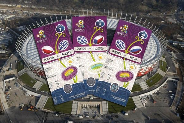 Euro 2012: Οι Έλληνες φίλαθλοι έλαβαν τα πρώτα εισιτήρια