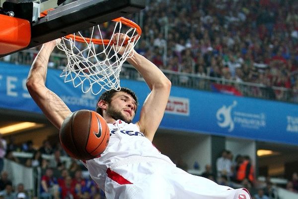 Ανεβάζει τις μετοχές του ο Κώστας Παπανικολάου