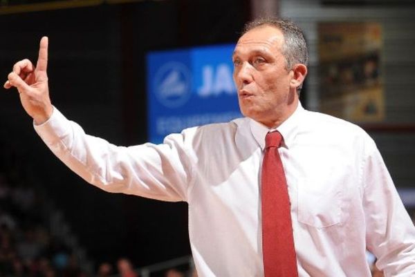 Κουντέρ: «Έχω πρόταση από Γαλατά και άλλες ομάδες»