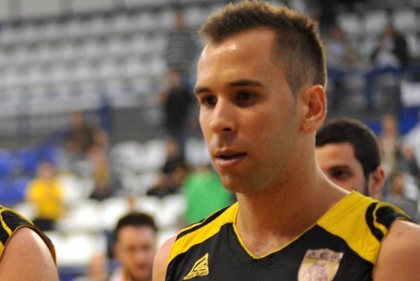 Βασιλόπουλος: «Άδικο που δεν ανέβηκε η ΑΕΚ»