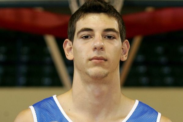 Ανακοινώνει Αντωνάκη ο Ηλυσιακός