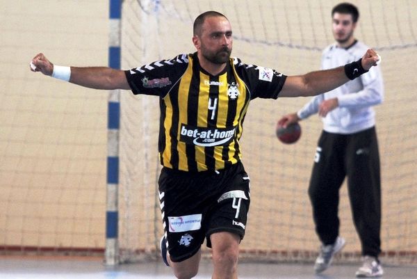 Μπακαούκας: «Μπορεί την πρόκριση η ΑΕΚ»