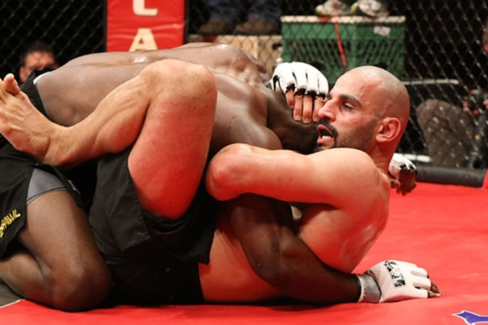 UFC 154: Τράμπα υπέρ Φιλίππου (video)
