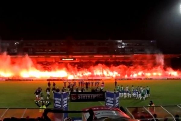 Το απίστευτο show των οπαδών στη Σουηδία (video)