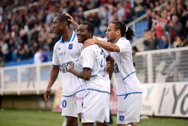 Ζωντανή η Μπρεστ, πήρε το «τρίποντο» (2-0) απέναντι στη Λοριάν