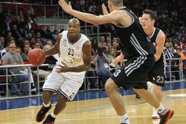 Κρίστοφερ: «Θέλουμε να επιστρέψουμε με τη νίκη»