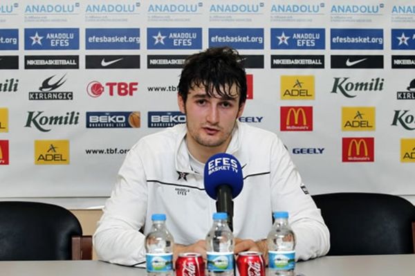Μπατούκ: «Δύσκολη η αναμέτρηση με Παναθηναϊκό»