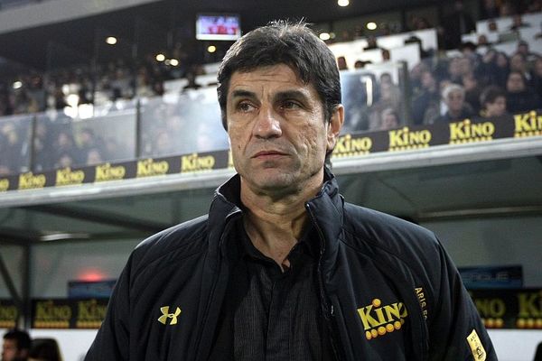 Μιχαλήτσος: «Με υποχρέωσαν οι καταστάσεις να παραιτηθώ»