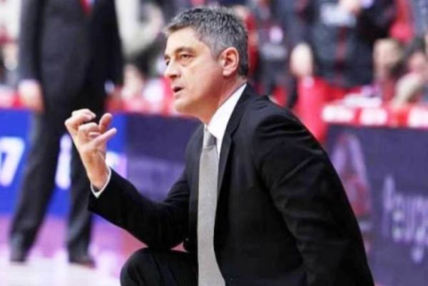 Μαχμούτι: «Αγώνας σκάκι στο ΣΕΦ»