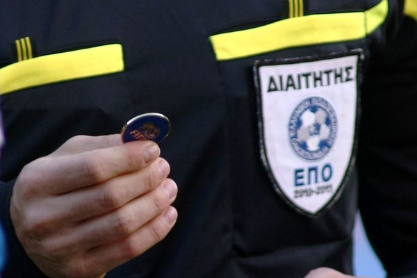 Μπαράζ: Αντικαταστάσεις βοηθών διαιτητών
