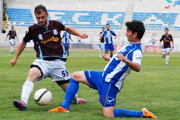 Καλλιθέα: Ανανέωσε ο Μουσταφίδης