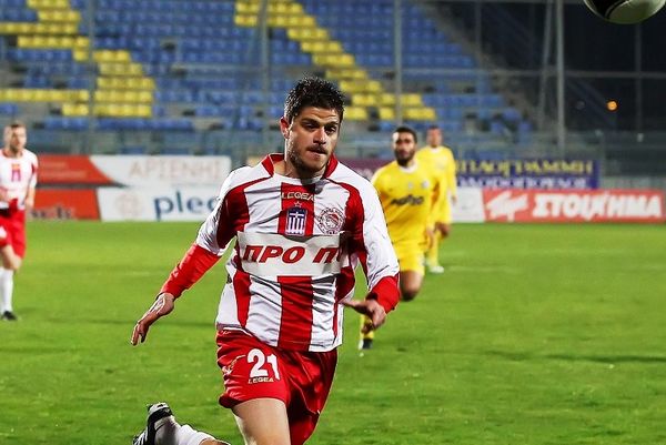 Δόξα Βύρωνα: Απέκτησε Γουσούλη, Σουλογάνη