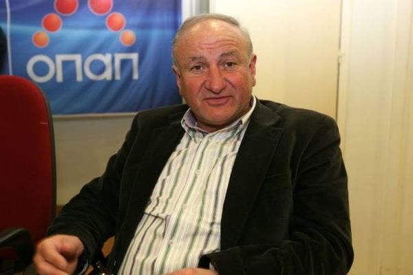 Φωκικός: Διαψεύδει για Γουόρντεν ο Παπαδημητρίου