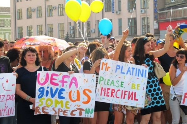 «Κύριε Πλατινί δείξτε έλεος» (photos)