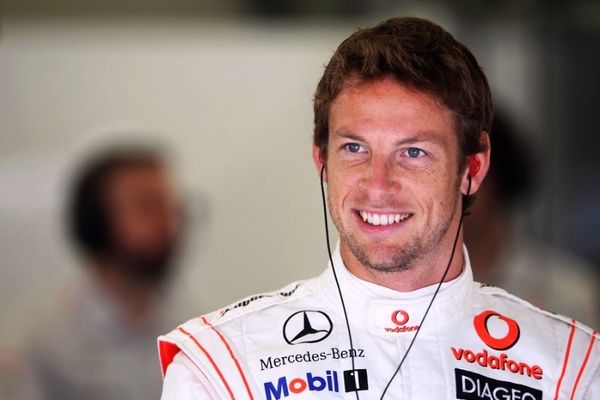 Μπάτον: «Δεν πρόκειται να πάω στην Red Bull»