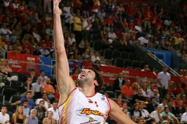 Μουμπρού: «Μόνο την Ελλάδα, όχι το χρυσό»