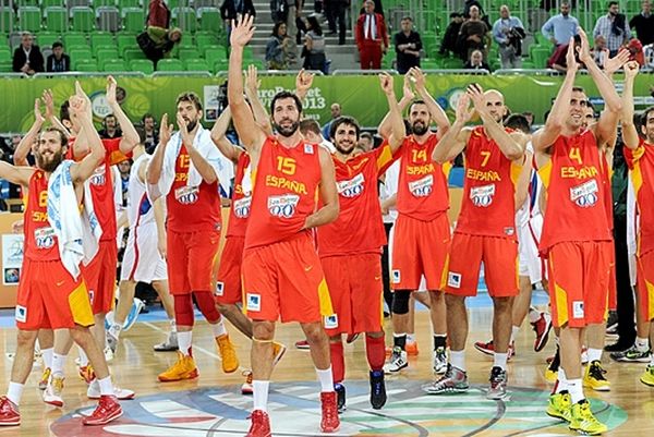 Ισπανία: Σκέφτονται (και) το… ποδόσφαιρο