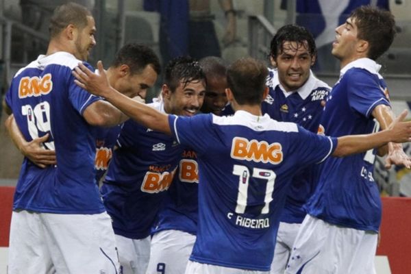 Brasileiro: «Τρελή» Κρουζέιρο για τίτλο (videos)