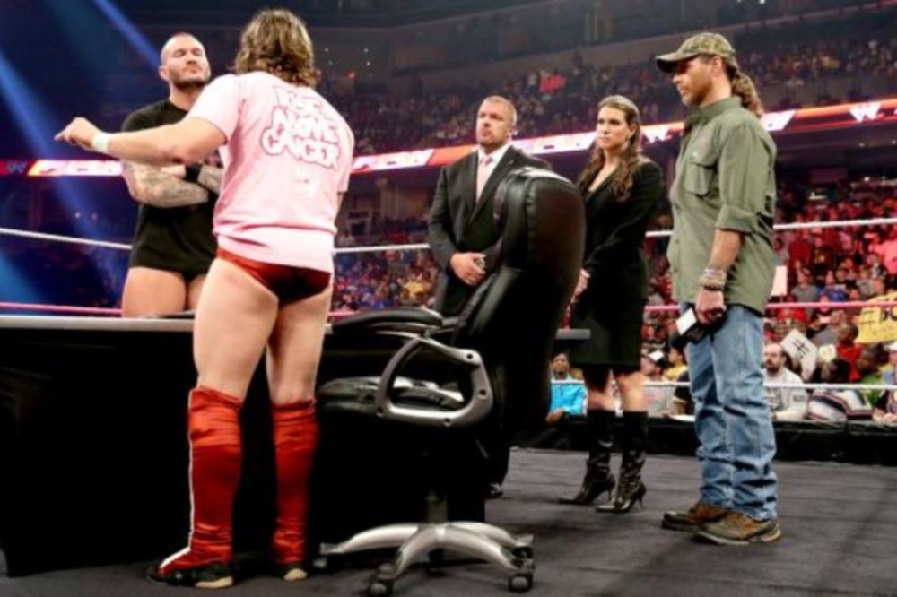 Raw SuperShow: Πήρε… θέση ο Shawn Michaels (photos+videos)