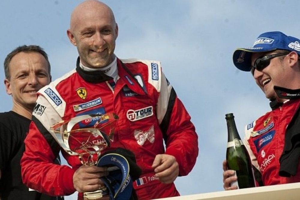 Πρωταθλητής αγώνων αυτοκινήτου ο Μπαρτέζ! (photos+video)