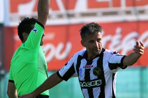 Δόξα Δράμας: Νοκ άουτ ο Γελαδάρης