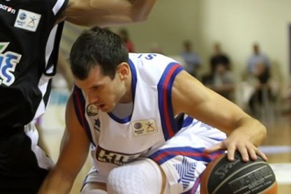 Στρναντ: «Αποφυγή των λαθών με Πανιώνιο»