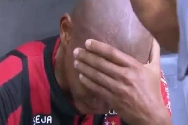 Brasileiro: Υποβιβάστηκε η Φλουμινένσε (videos+photos)