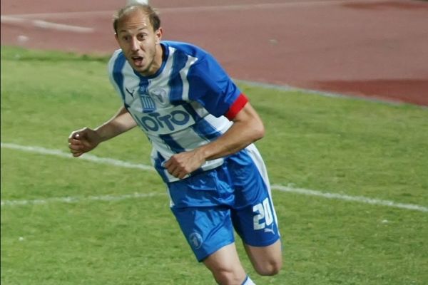 Αχαρναϊκός: Ενίσχυση με Σκούφαλη!