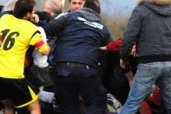 Αχαΐα: Ξύλο σε παιδικό πρωτάθλημα!