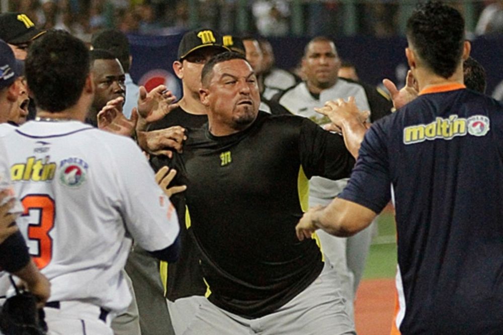 MLB: Πλακώθηκε ο Zambrano στη Βενεζουέλα (video)