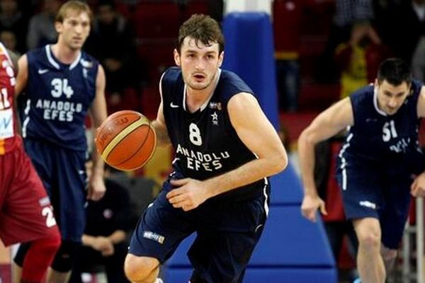 Μπατούκ: «Για τη νίκη στο ΣΕΦ»