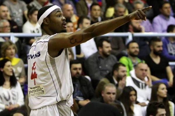 Τρίκαλα: «Απάντηση η εμφάνισή μου»