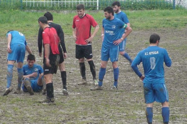 Λευκάδια-Τρίκαλα 2-1
