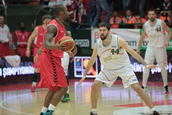 Τουρκία: Μία νίκη από την πρώτιά ο Ιτούδης (photos)