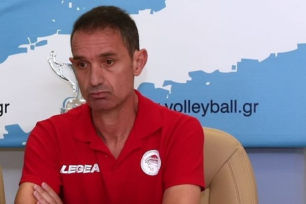 Νικολάκης: «Να πανηγυρίσουμε για τον Ολυμπιακό»
