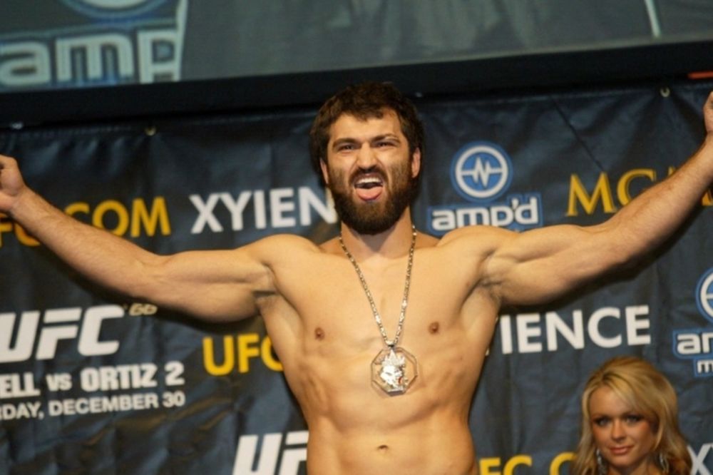 UFC 174: Επιστροφή του Arlovski!
