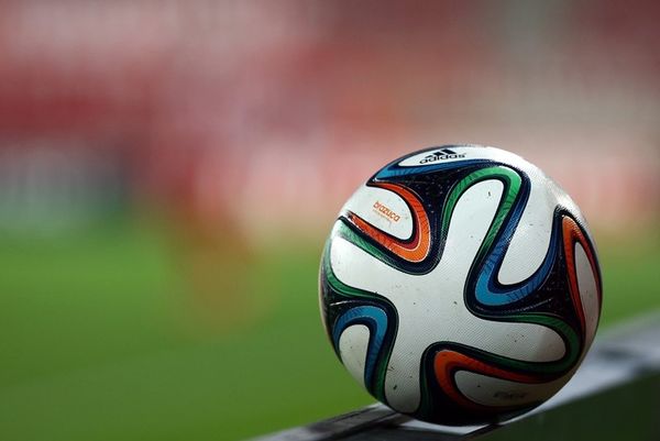 Δόξα Πετρούσας-Μακεδονικός 4-0