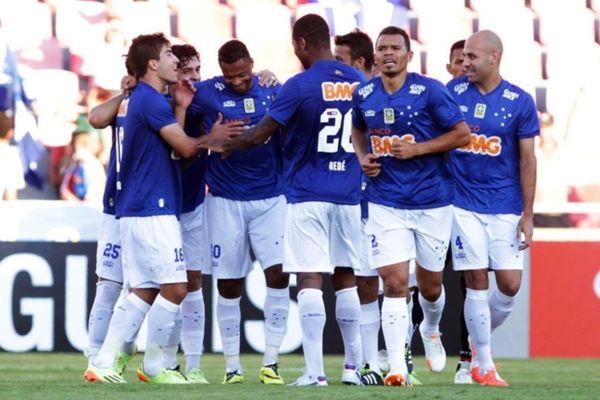 Brasileiro: Δεν έφθασε ο Ζούλιο Μπαπτίστα (videos)