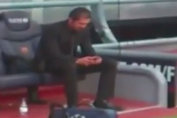 Ατλέτικο: Το πρώτο πράγμα που έκανε ο Σιμεόνε για τον τίτλο (video)