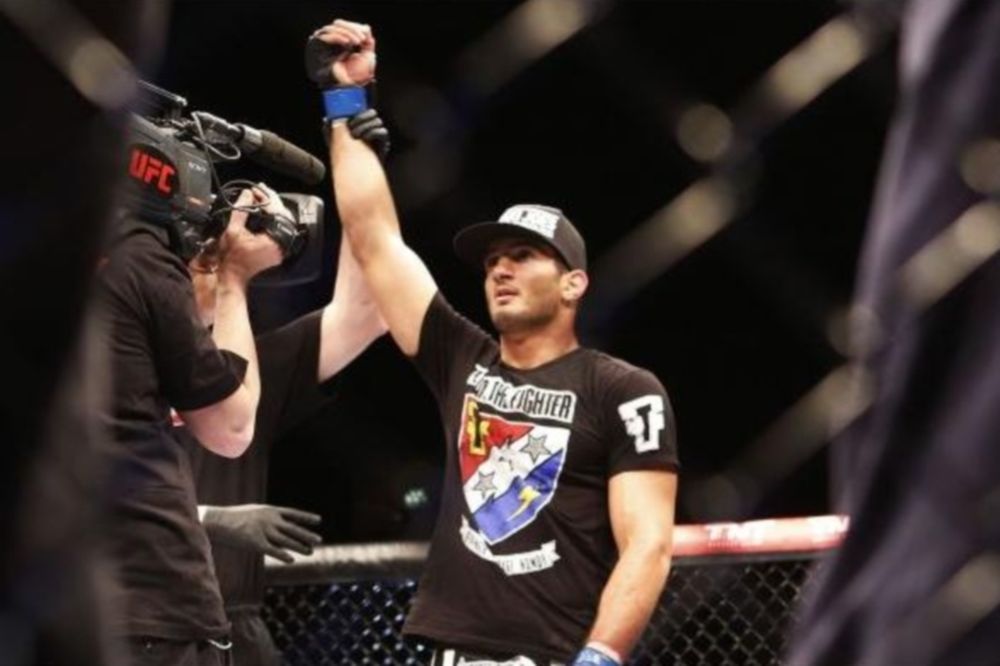 UFC Fight Night 43: Βρήκε τον δρόμο του ο Mousasi (videos)