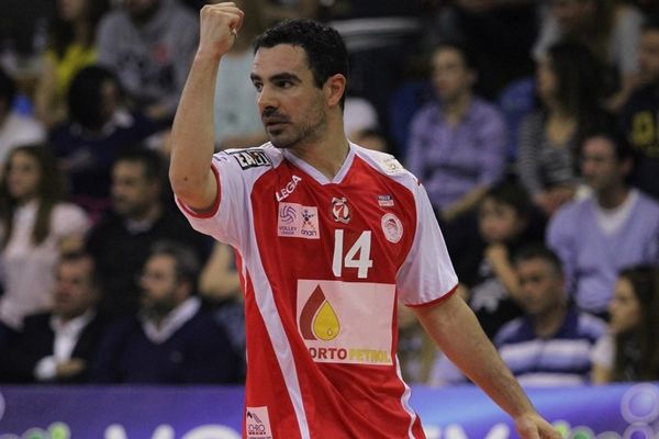 Ολυμπιακός: Αποχαιρέτησε ο Κουρνέτας