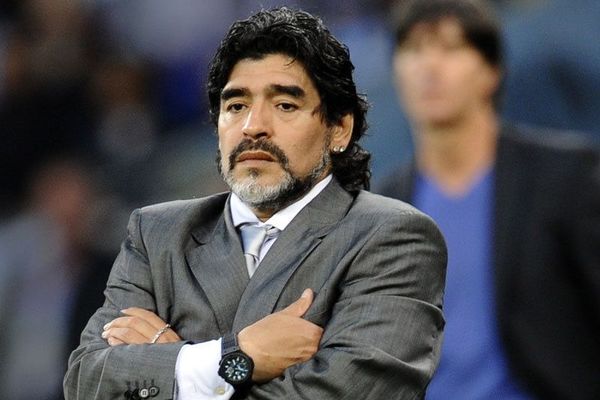 Μουντιάλ 2014 – Αργεντινή: «Βέλη» Μαραντόνα σε Σαμπέγια